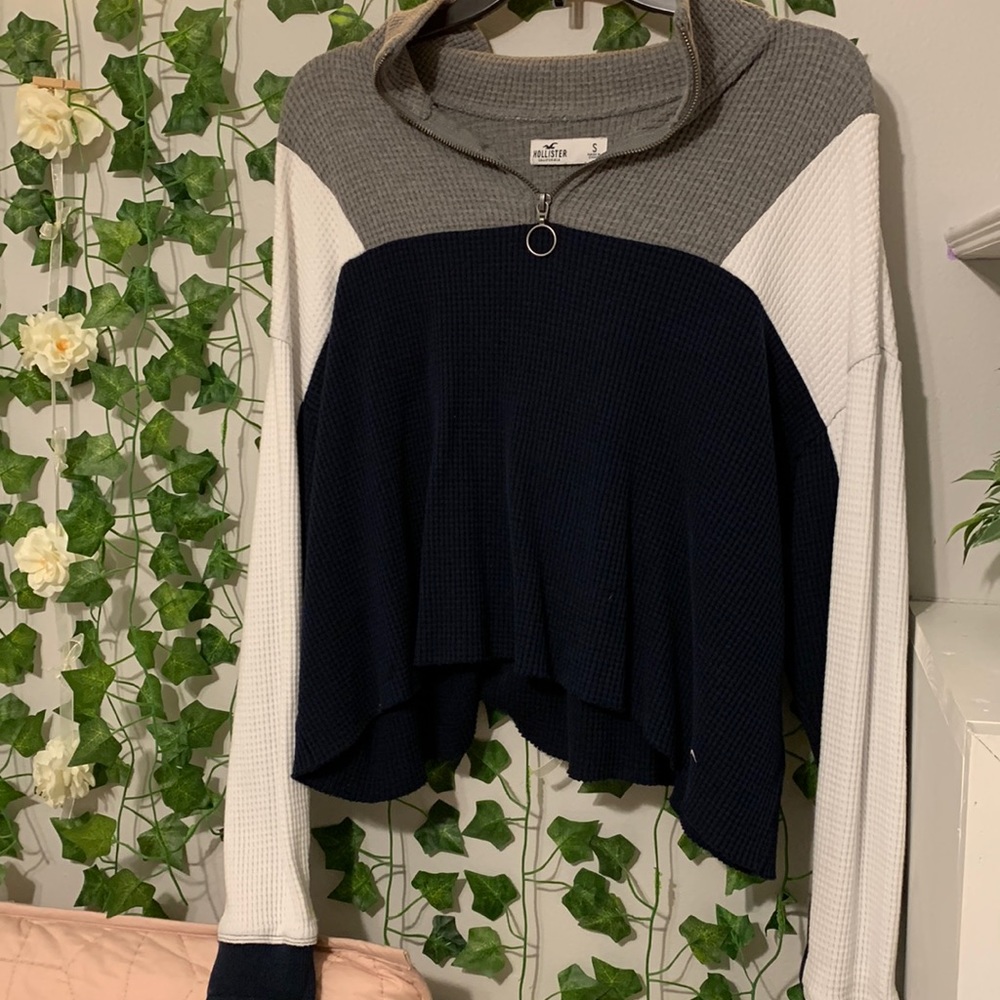 Hollister waffle knit colorblock  cropped half zip